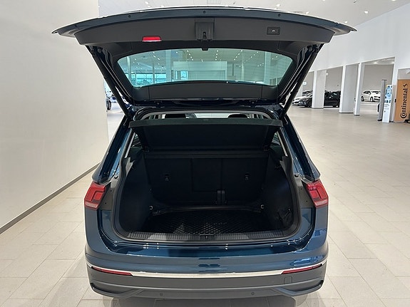 Volkswagen Tiguan 9 of 22
