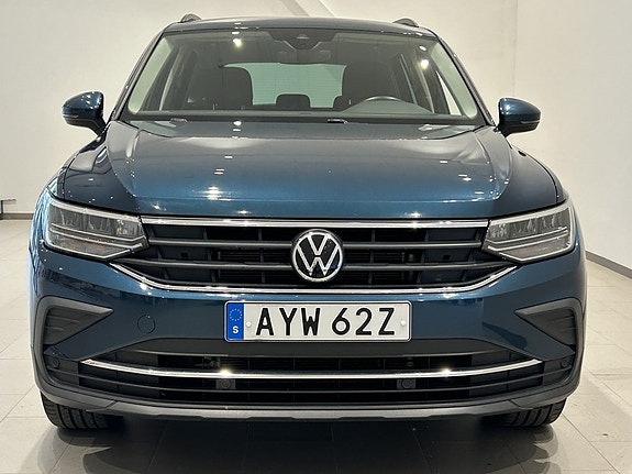 Volkswagen Tiguan 3 of 22