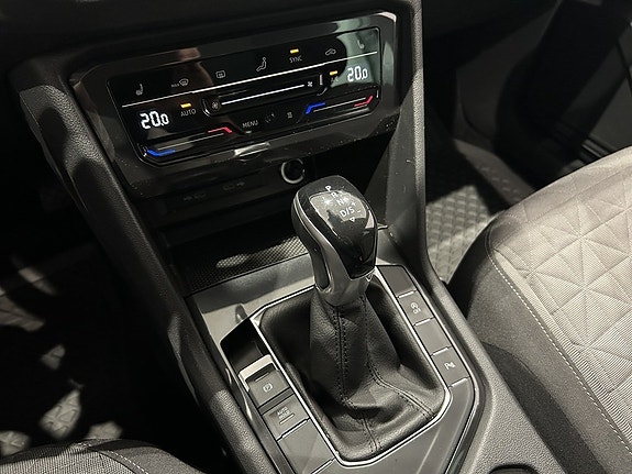 Volkswagen Tiguan 22 of 22
