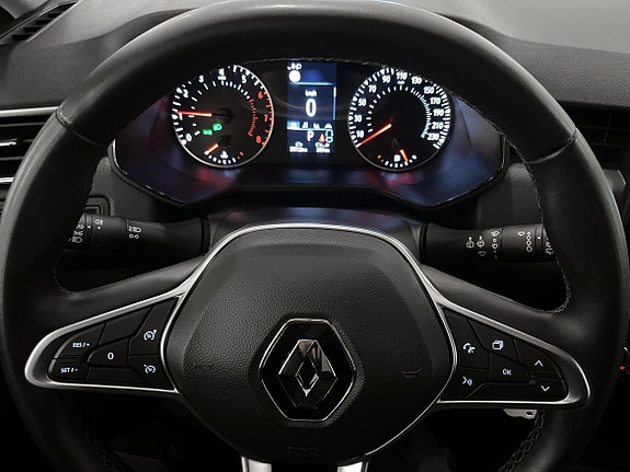 Renault Clio 29 of 30
