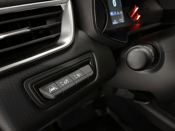 Renault Clio 25 of 30