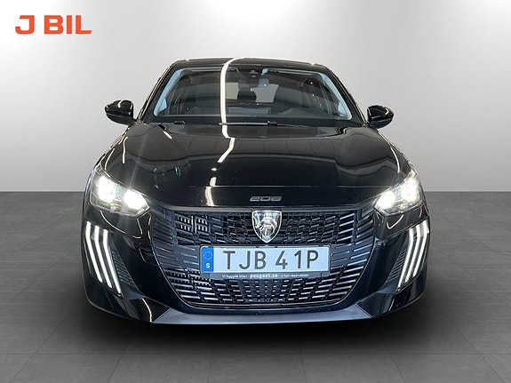 Peugeot 208 4 of 19