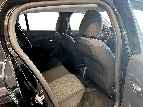 Peugeot 208 13 of 19