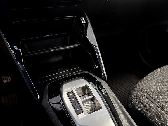 Peugeot 208 11 of 19