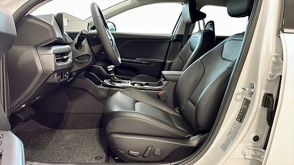 Kia K4 12 of 14