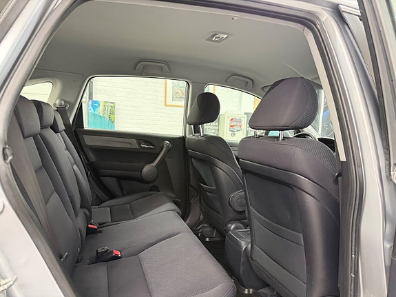Honda CR-V 16 of 26