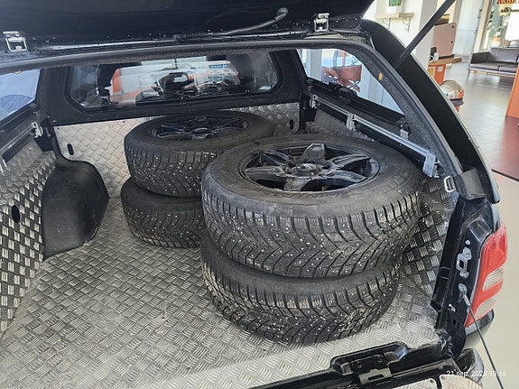 Mitsubishi L200 18 of 18