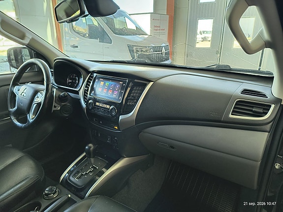 Mitsubishi L200 8 of 18
