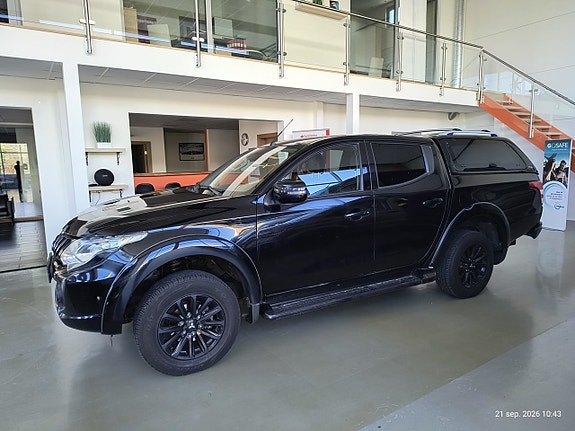 Mitsubishi L200 2 of 18