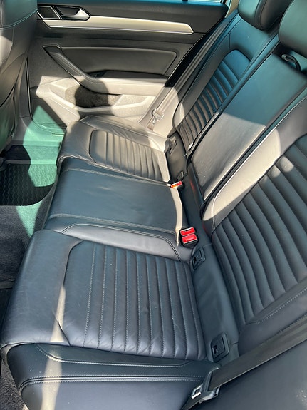 Volkswagen Passat 9 of 9