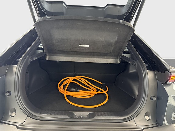 Toyota C-HR+ 15 of 16