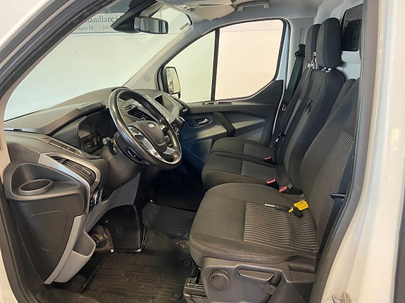 Ford Transit Custom 2 of 6
