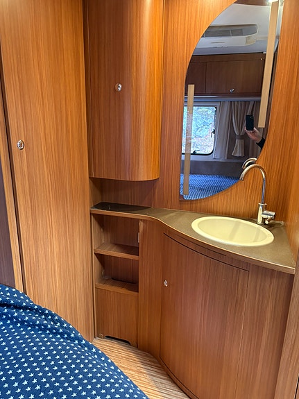 Adria ADIVA 553 PH 9 of 10
