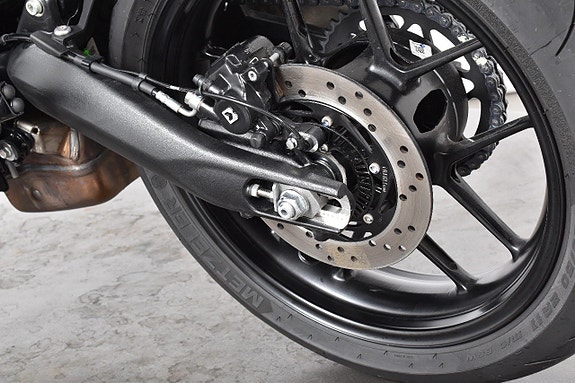 Triumph Speed 400 ABS Nyservad 11 of 18