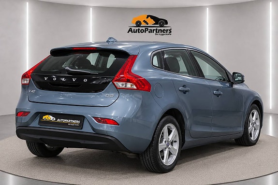 Volvo V40 4 of 15