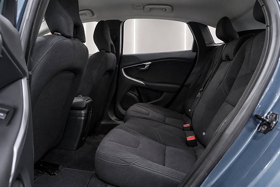Volvo V40 7 of 15