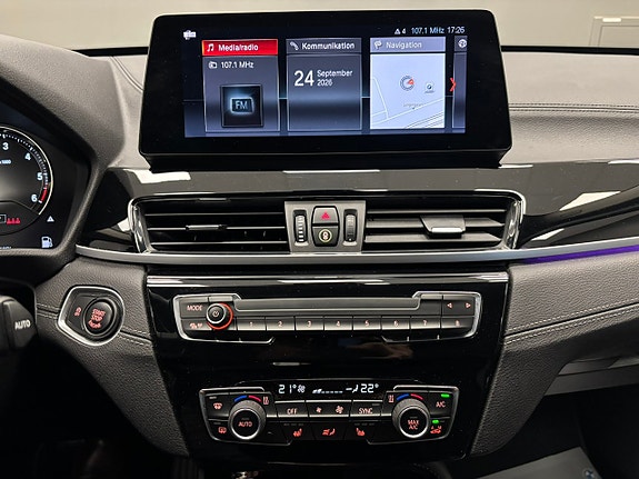 BMW X1 20 of 25