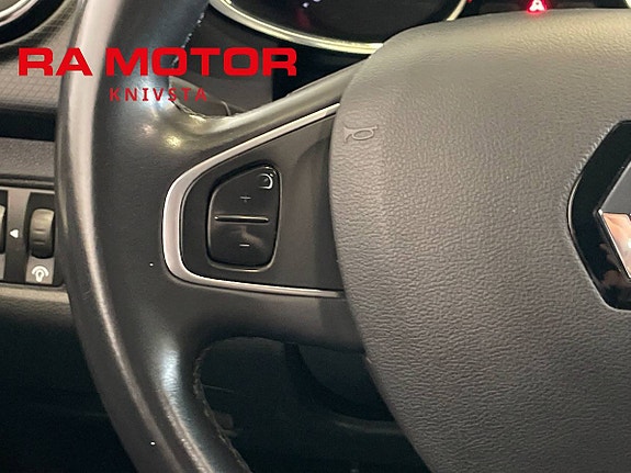 Renault Clio 18 of 21