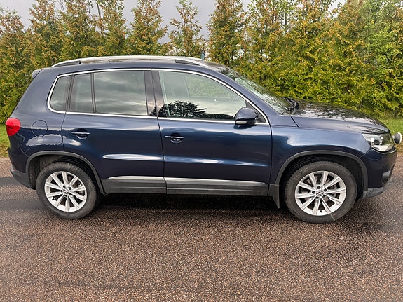 Volkswagen Tiguan 3 of 11