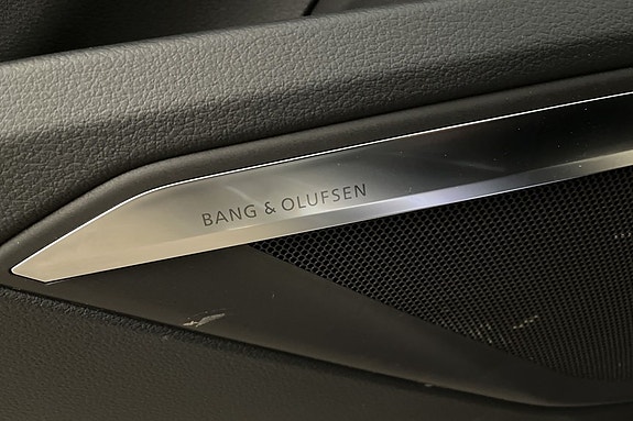 Audi Q8 14 of 19