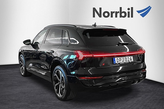 Audi Q8 4 of 19