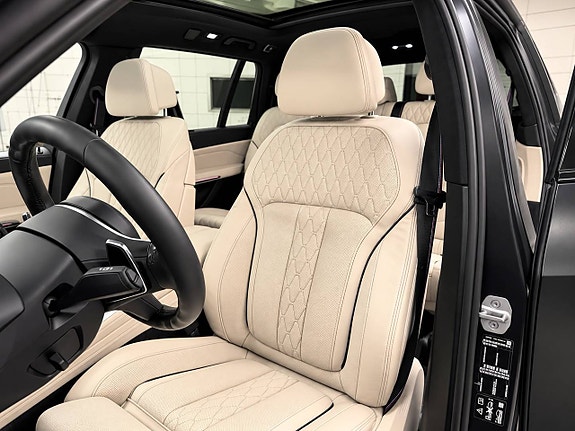 BMW X7 11 of 21