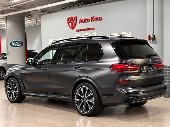 BMW X7 3 of 21