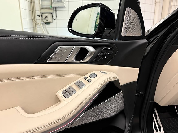 BMW X7 12 of 21