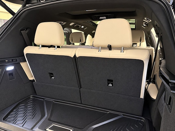 BMW X7 16 of 21