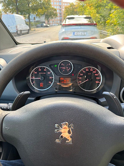 Peugeot Partner 13 of 19
