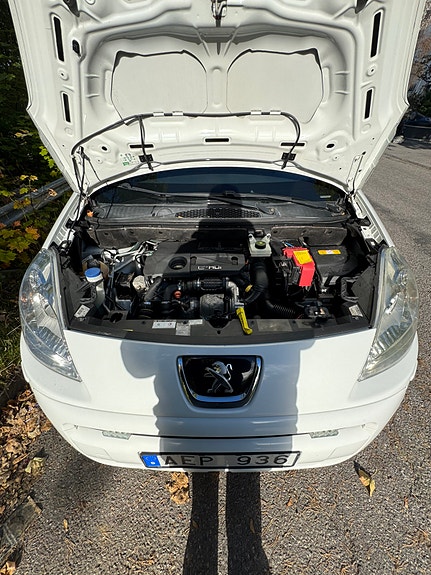Peugeot Partner 17 of 19