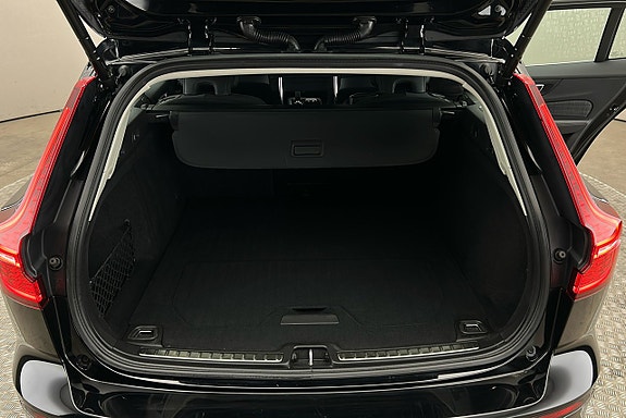 Volvo V60 14 of 27