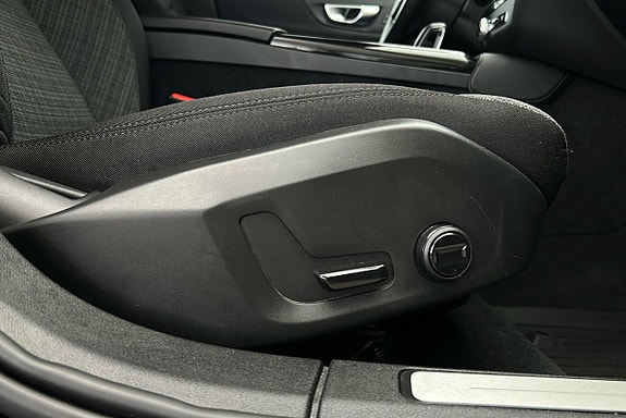Volvo V60 19 of 27