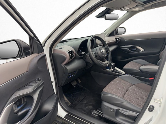 Toyota Yaris Cross 10 of 30
