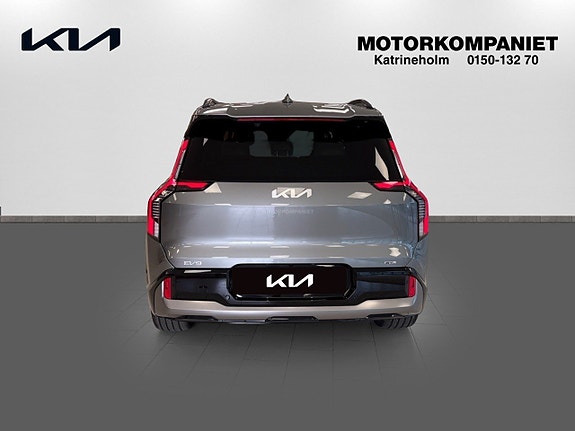 Kia EV9 5 of 17