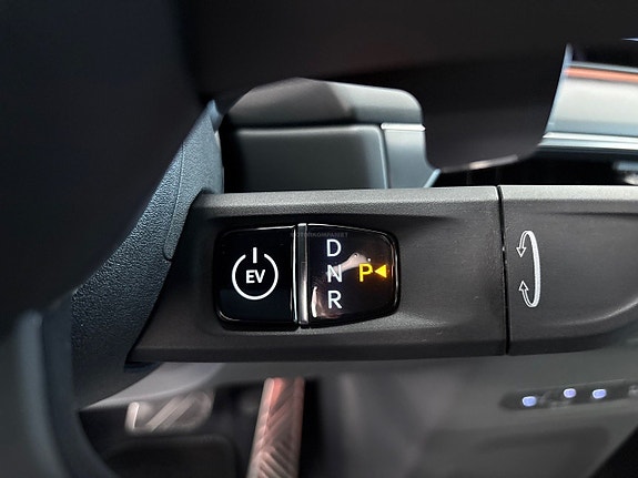 Kia EV9 12 of 17