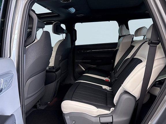 Kia EV9 9 of 17