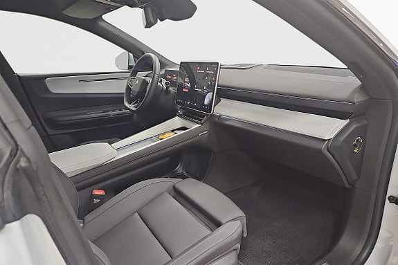 Polestar 4 14 of 21