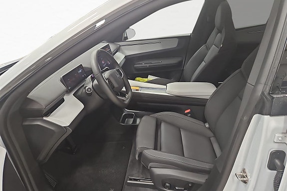 Polestar 4 11 of 21