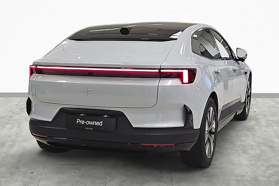 Polestar 4 9 of 21