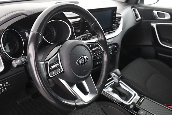Kia Ceed 12 of 30