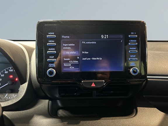 Toyota Yaris 11 of 19
