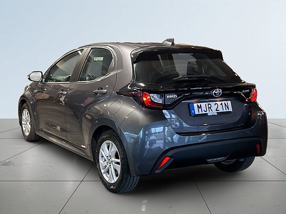Toyota Yaris 5 of 19
