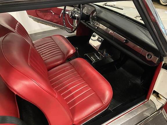 Lancia Flaminia 20 of 30