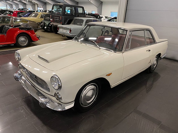 Lancia Flaminia 5 of 30