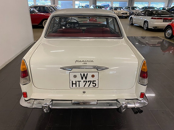 Lancia Flaminia 9 of 30