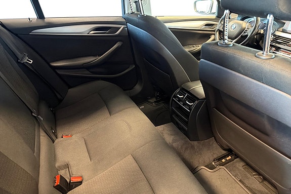 BMW 520d 21 of 27