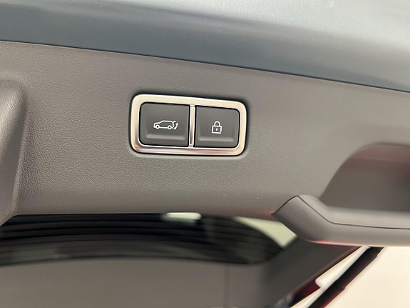 Kia EV9 15 of 30