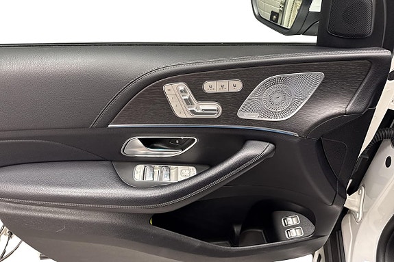 Mercedes-Benz GLS350 d 16 of 26