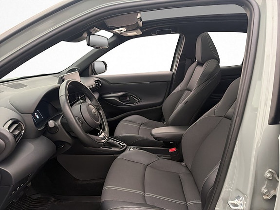 Toyota Yaris Cross 12 of 30